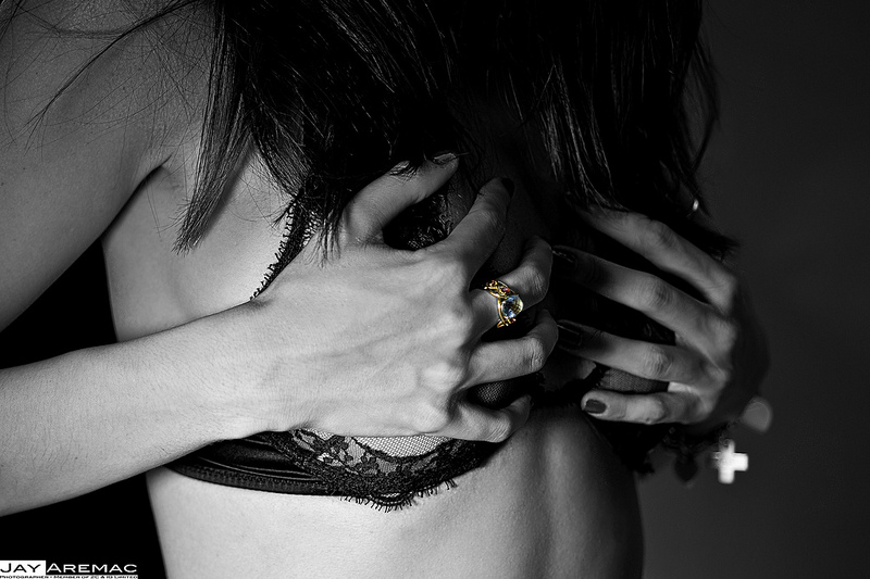 Las razones del dolor del pecho durante la menstruación