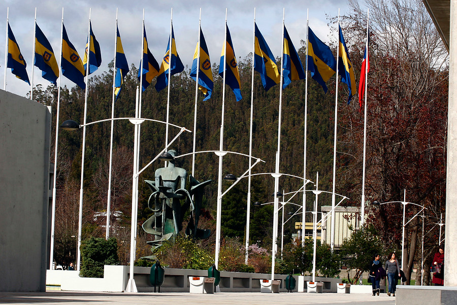 Apuñalan a dos estudiantes en ramadas de la UdeC: Rectoría no volverá a autorizarlas