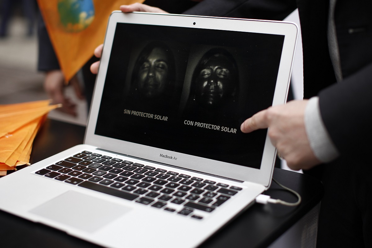 No importa si se nubla: Lanzan campaña que llama a proteger la piel de los dañinos rayos del sol