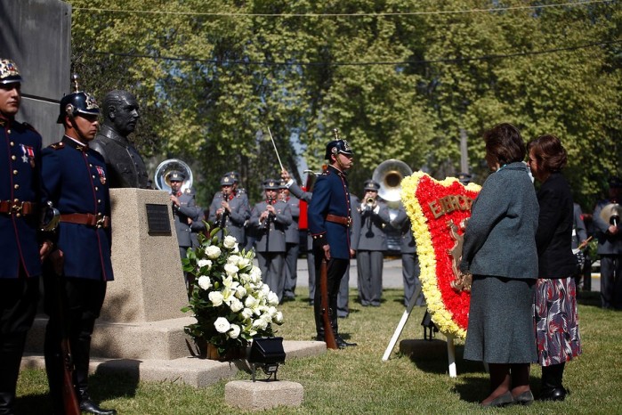 Con emotivo responso recuerdan el 40° aniversario de muerte del general Carlos Prats y su esposa