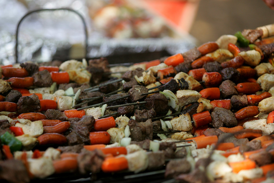 ¡Ojo con lo que comes! Las altas calorías de 13 platos típicos dieciocheros