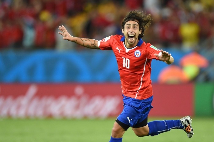 Sampaoli se olvidó por completo de Jorge Valdivia y ya busca su reemplazo para Copa América