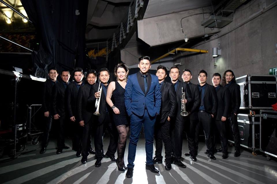 Líder del grupo Noche de Brujas sufrió accidente automovilístico