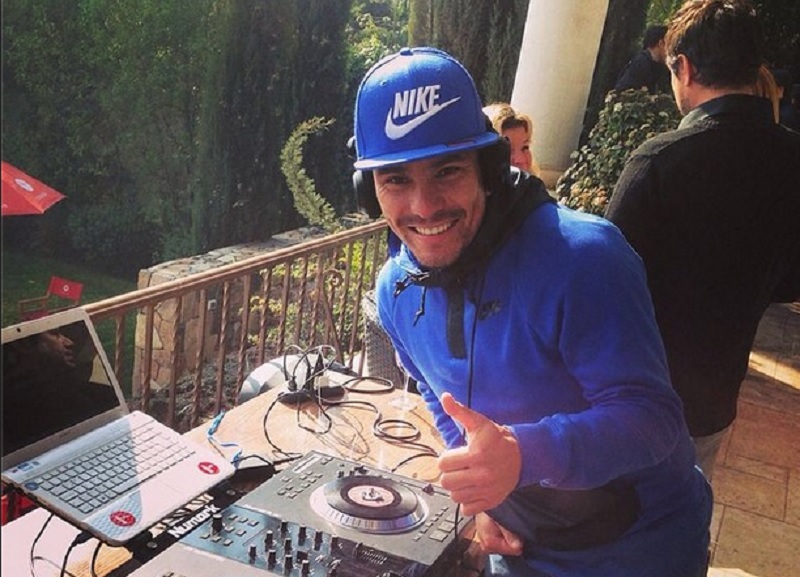 Futbolistas y el canto: dos actividades que definitivamente no van de la mano