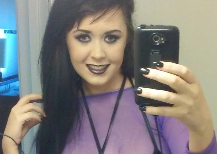 Jasmine Tridevil, la mujer de tres pechos, resultó ser un fraude