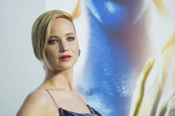 Jennifer Lawrence habla de la filtración de sus fotos y posa en topless para revista