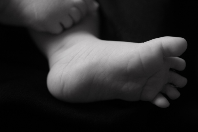 Foto de niño amordazado y atado de manos indigna a redes sociales en México