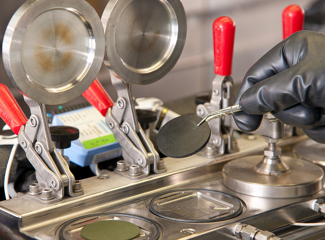 Récord: Investigadores llevan 400 kg de cobre a temperatura cercana al cero absoluto