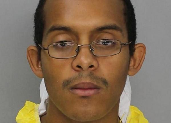 Joven que asesinó a su madre y violó su cadáver ya tiene condena