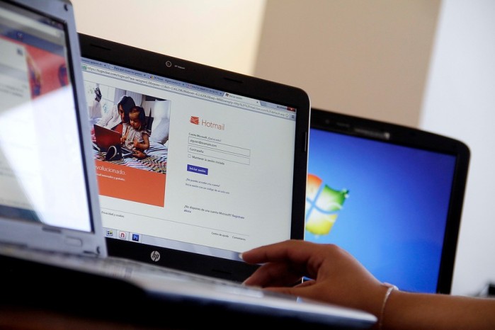 Cerca de 12 millones de chilenos cuentan con una conexión permanente a internet