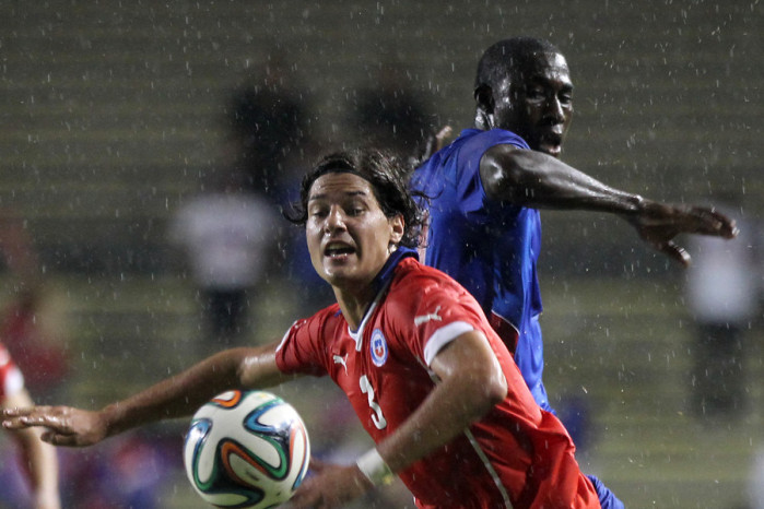 Miiko Albornoz no jugó en sorpresiva eliminación de Hannover 96 en Copa de Alemania