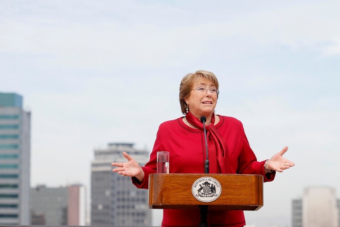 Bachelet: 'En mi campaña no hay un solo peso ilegal, todos los aportes fueron legales'