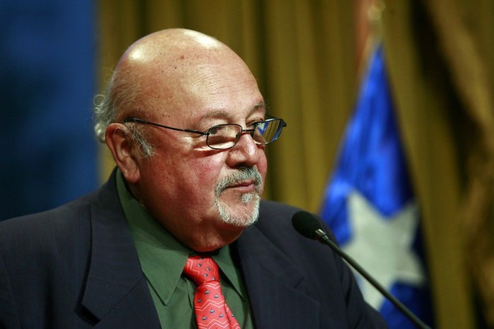 Gobierno acepta excusas de embajador en Uruguay tras atribuir bombazos a ultraderecha