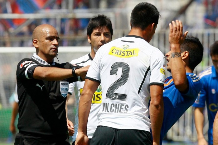 Superclásico: La sanción del juez Osorio que enfureció a Mauricio Pinilla y Marcelo Díaz