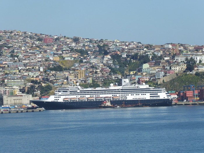 Comienza nueva temporada de cruceros en Valparaíso con resguardos por el ébola