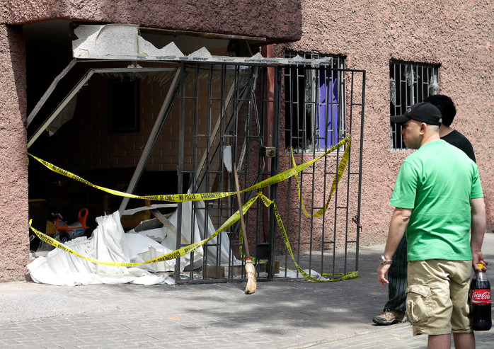 Mujer embarazada y su hijo de 2 años quedan heridos por estallido de balón de gas en Macul