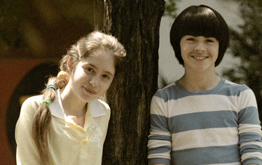 Los 80: Así lucirán Félix y Sybilla como adultos de 40 años en la actualidad