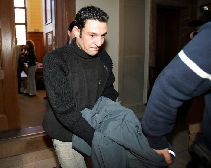 Condenan a 12 años de cárcel a hombre que transmitía el sida voluntariamente