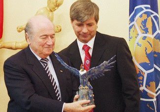 Mayne-Nicholls podría hacerle la pelea a Blatter en las elecciones de la FIFA