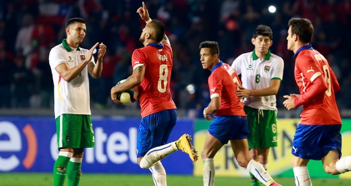 Más dudas que certezas: Chile iguala a dos tantos frente a Bolivia