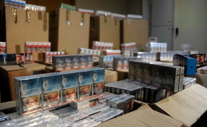 Carabineros detiene a joven con más de 66 mil cigarros en su auto