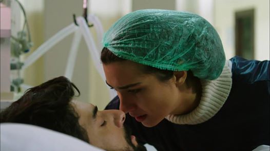 Polémica en Turquía por un beso 