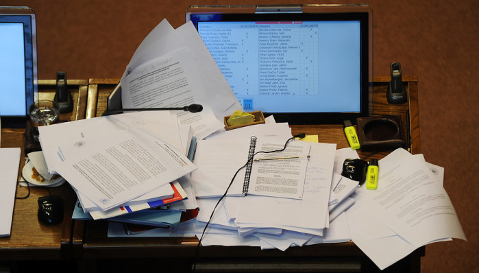 Indignación por aumento de sueldo de ministros y parlamentarios: $500 mil de reajuste