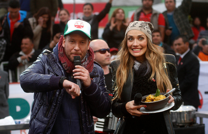¿Otra vez?: Martín Cárcamo bromea subiendo foto arriba de furgón policial