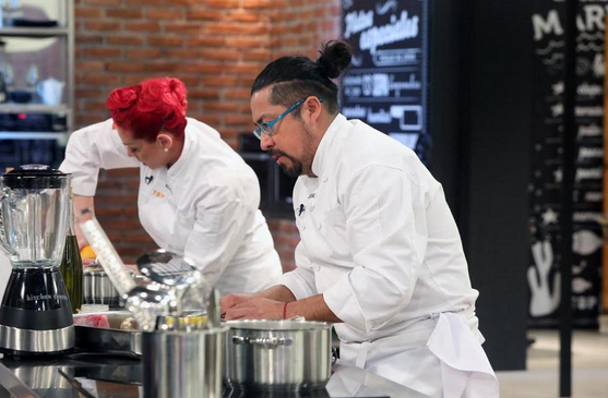 Top Chef: Tapan en críticas a concursante que empujó a una garzona durante desafío