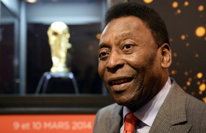 Es de carne y hueso : Pelé fue operado con éxito de cálculos renales