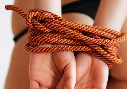 Investigación determina cuál es la principal fantasía sexual de las mujeres