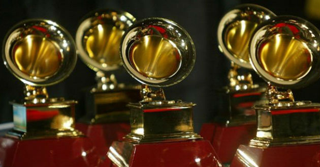 Cantante chilena gana por primera vez un Grammy y no la nombran