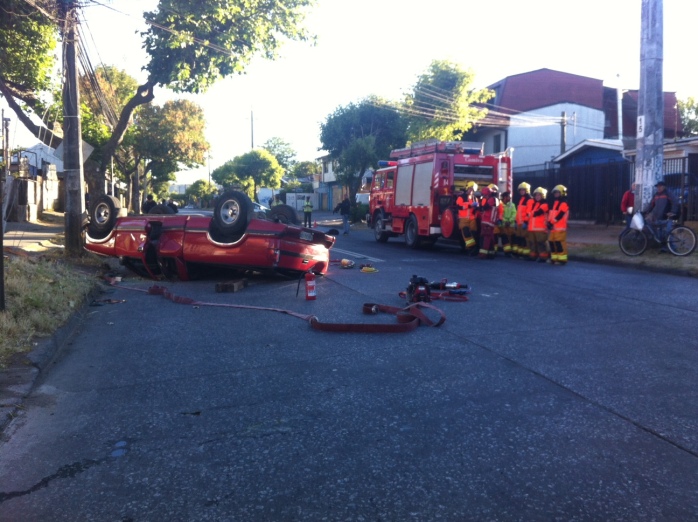 Concepción: Muere hombre de 36 años tras volcar la camioneta en la que viajaba