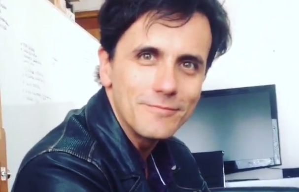 Productora de Sergio Lagos es allanada por delincuente fugitivo