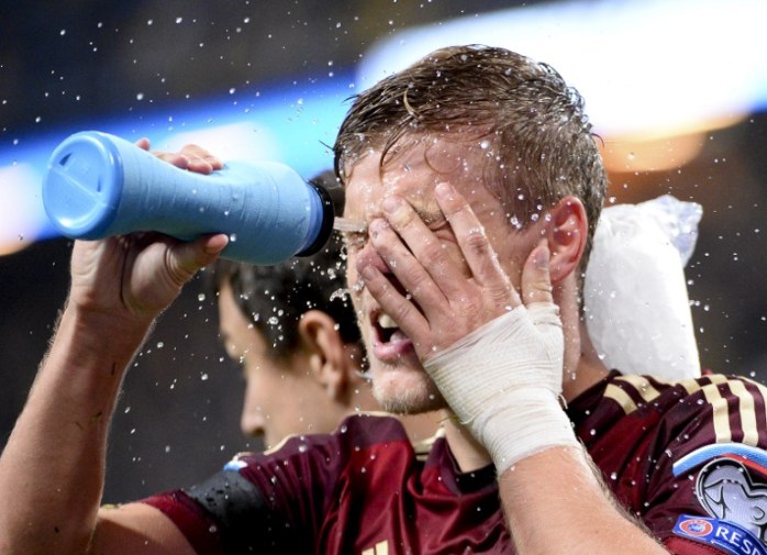 Se filtran fotos de orgía de destacado futbolista ruso