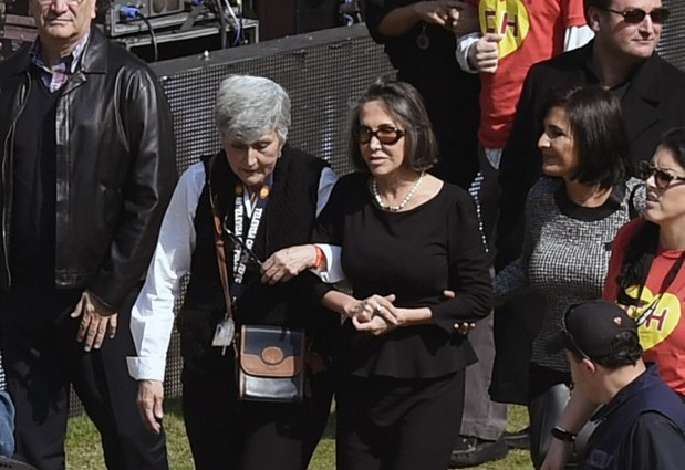 'Doña Florinda' se peleó con camarógrafo desubicado en pleno funeral de Chespirito