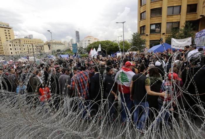 Detienen a chilena en España acusada de reclutar mujeres para el Estado Islámico