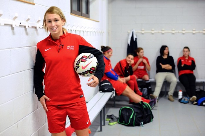 ¿Mejor que James y Van Persie?: Golazo femenino podría ser el mejor del año