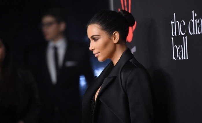 El extraño motivo por el que Kim Kardashian nunca sonríe en las fotos