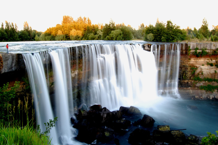 Hallan el cuerpo de joven de 17 años que se ahogó en un camping de Laja