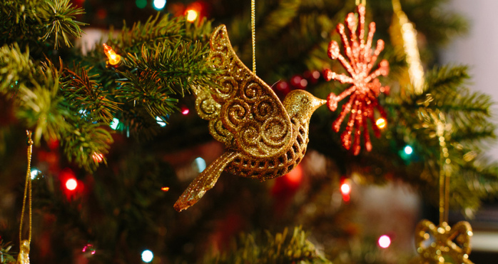 Broma navideña: Creyó que le regalaron un PlayStation 4, pero sólo era una lección