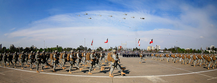 Cambian nombre de medalla del Ejército que recordaba a Augusto Pinochet