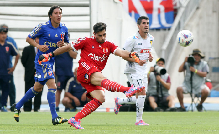 Johnny Herrera reconoció que nivel de Claudio Bravo es superior al suyo