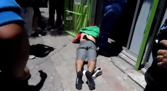 Ladrón no logra arrancar el auto que robaba y se orina durante detención ciudadana