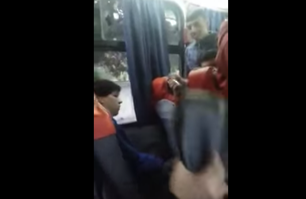 Llaman a 'funar' a los seis jóvenes que dieron una paliza a estudiante en una micro