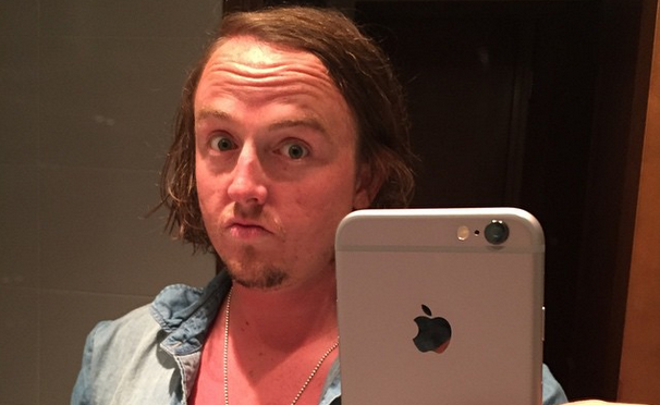 ¿No será mucho? Chispa arriesgó su vida para tomarse esta peligrosa selfie