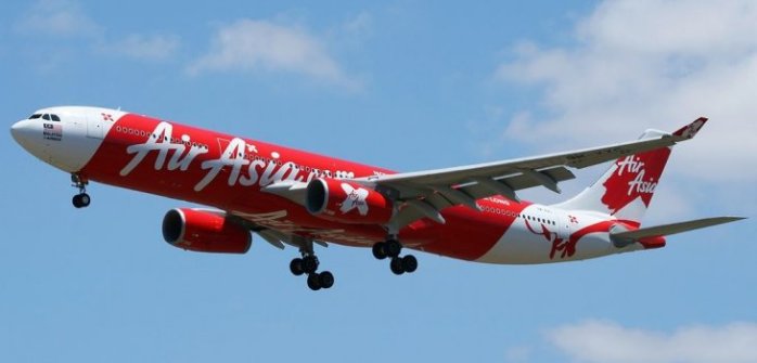 Avión de AirAsia desaparece entre Indonesia y Singapur