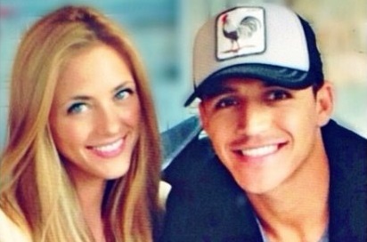 ¿Murió la flor?: Novia de Alexis borra todas sus fotos con el chileno