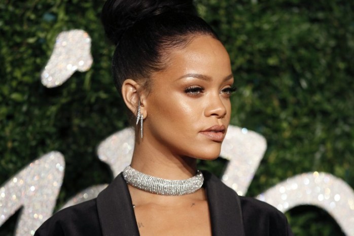 Rihanna gana apelación en juicio contra una camiseta con su imagen