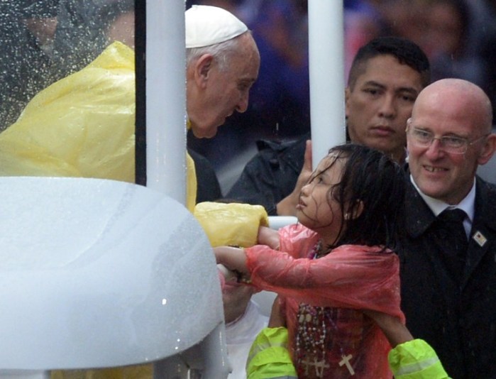 Papa Francisco confirma que tiene proyecto de visitar Chile en 2016
